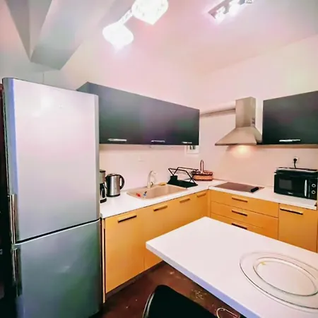 Mitropolews 55 アパート テッサロニキ