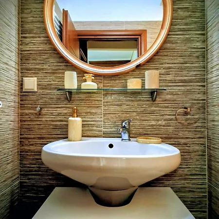 Mitropolews 55 アパート